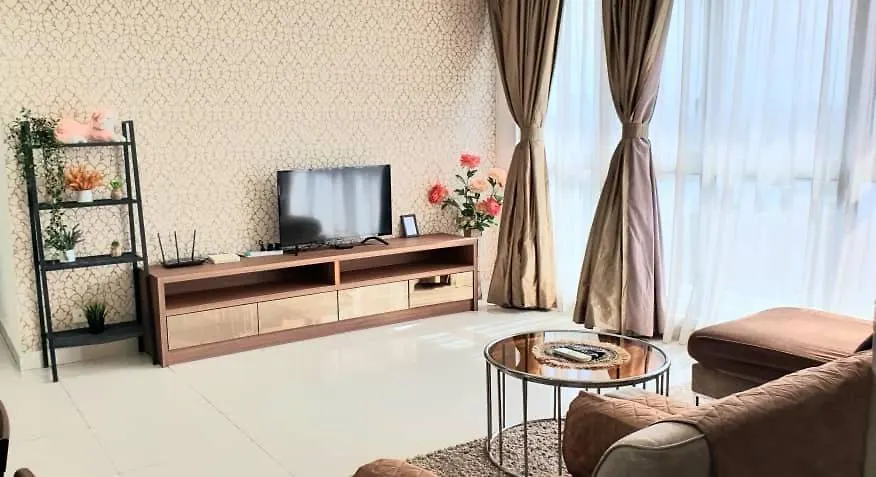 Regalia Suites With Infinity Pool Kl By Cozy Homes Kuala Lumpur Apartman