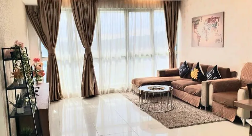 Regalia Suites With Infinity Pool Kl By Cozy Homes Kuala Lumpur 0*,