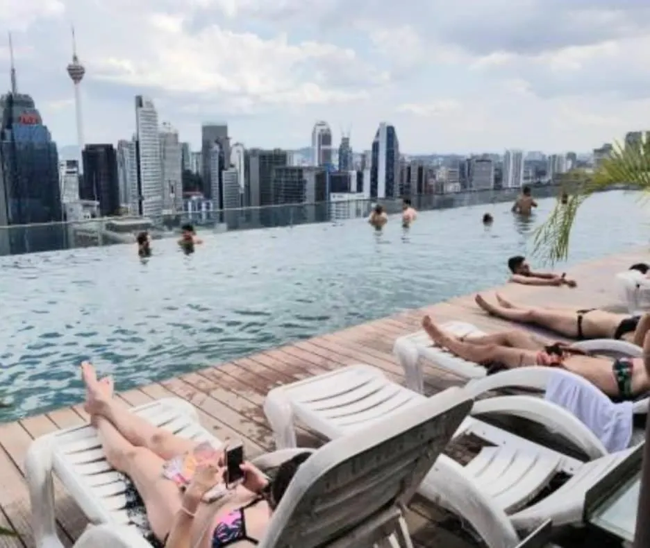 Regalia Suites With Infinity Pool Kl By Cozy Homes Kuala Lumpur